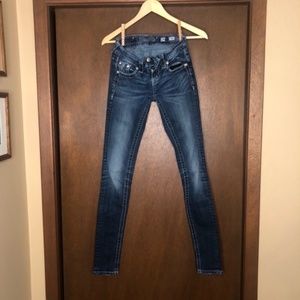 Miss Me Signature Skinny Size 24